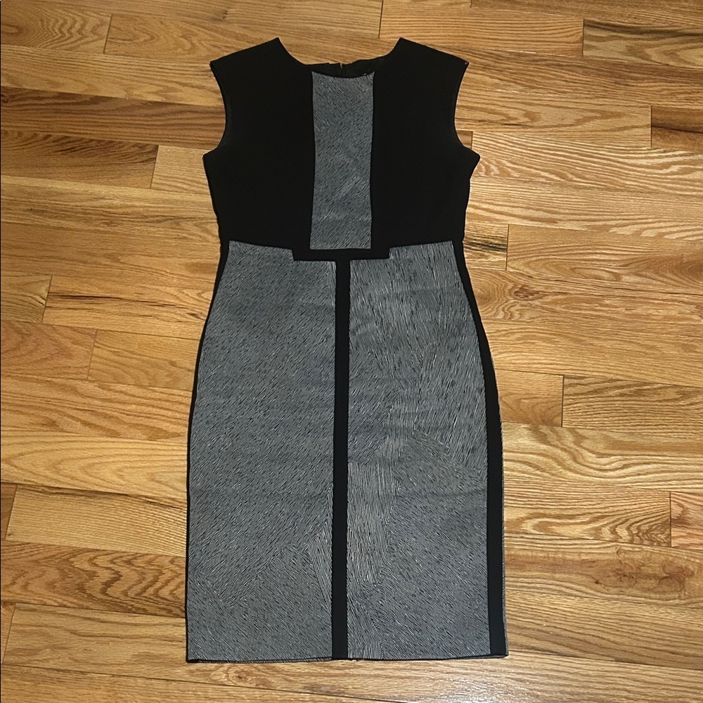 Sportmax Elegant Black and Gray Midi Dress